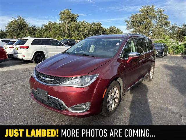 2020 Chrysler Pacifica Limited for sale in Merrillville, IN