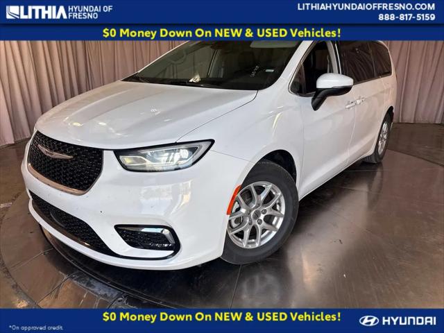 2023 Chrysler Pacifica Touring L for sale in Fresno, CA