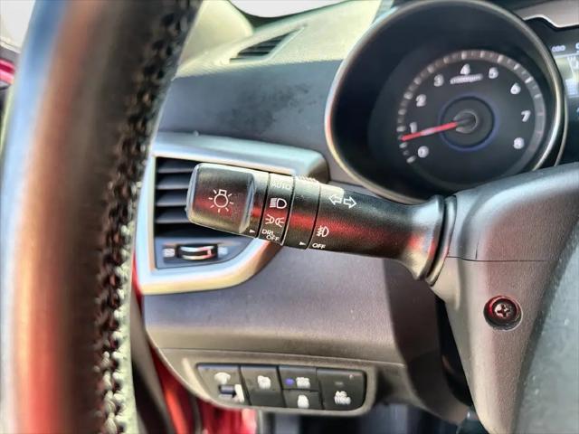 2015 Hyundai Veloster Base