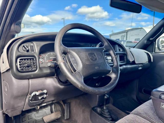 1999 Dodge Ram 2500 Base
