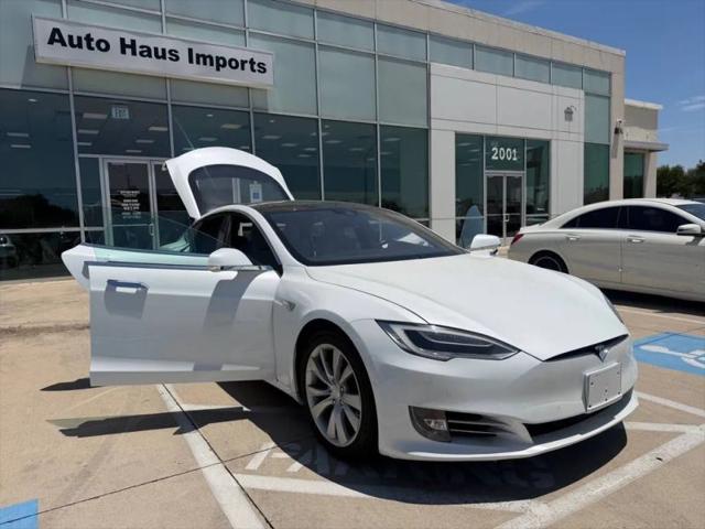 2016 Tesla Model S 90D