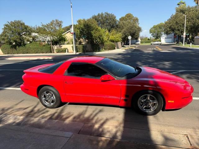 2002 Pontiac Firebird Base