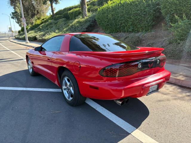 2002 Pontiac Firebird Base