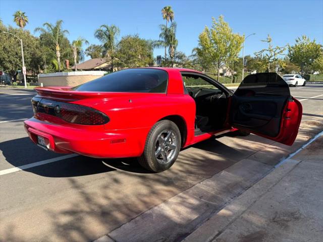 2002 Pontiac Firebird Base