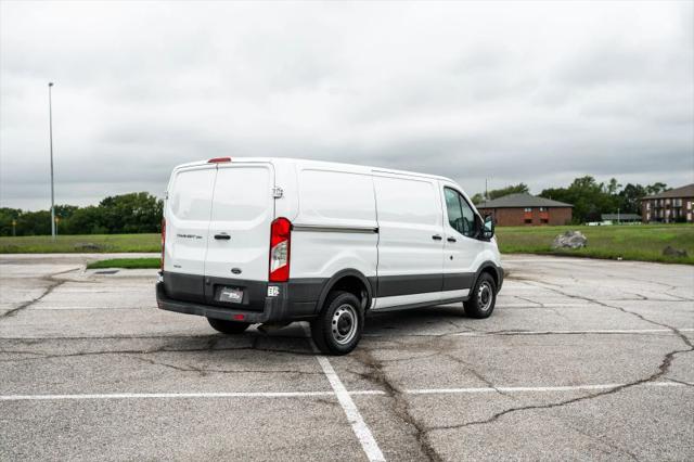 2017 Ford Transit w/Sliding Side Door w/RWB