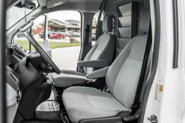 2017 Ford Transit w/Sliding Side Door w/RWB