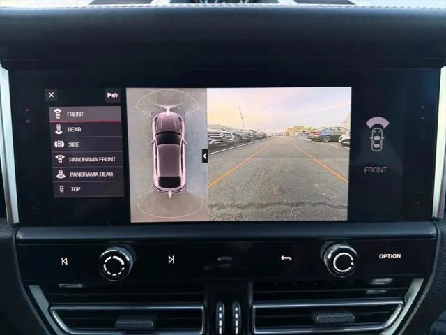 2023 Porsche Macan Base