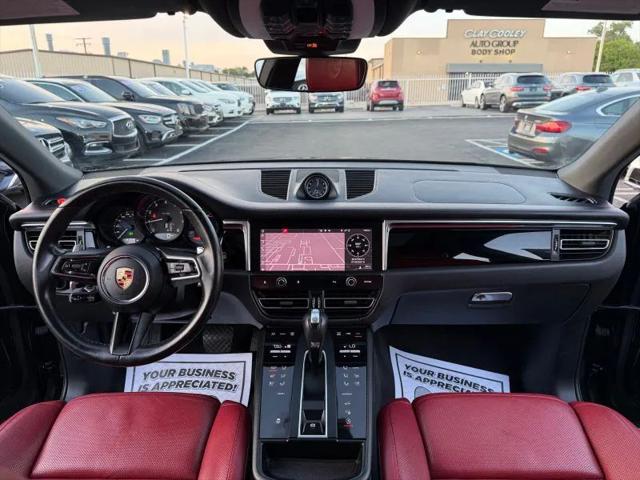 2023 Porsche Macan Base
