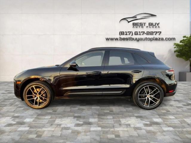 2023 Porsche Macan Base