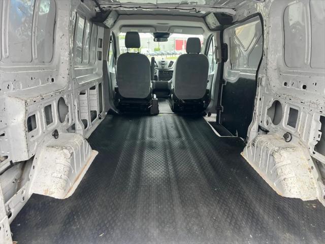 2016 Ford Transit w/Sliding Side Door w/RWB