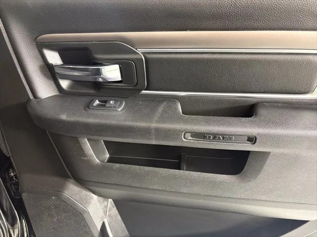2024 Ram 1500 Classic Warlock Crew Cab 4x4 57 Box