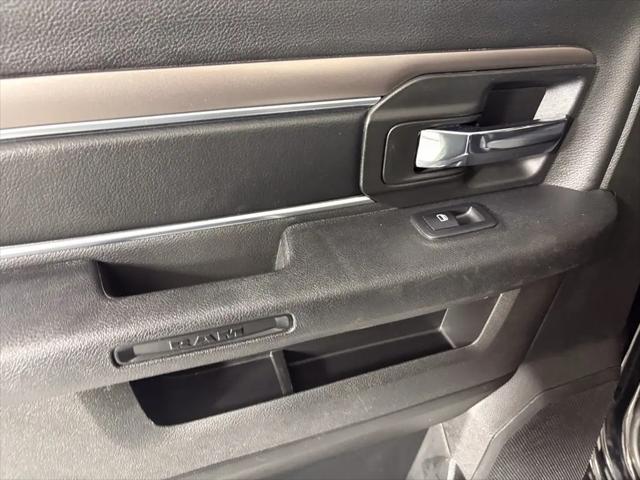 2024 Ram 1500 Classic Warlock Crew Cab 4x4 57 Box