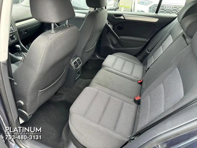 2013 Volkswagen Golf 2.5L 4-Door