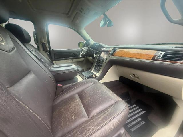 2013 Cadillac Escalade Platinum Edition