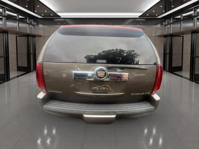 2013 Cadillac Escalade Platinum Edition
