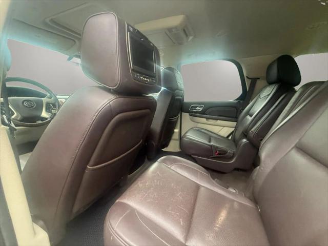 2013 Cadillac Escalade Platinum Edition