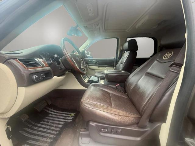 2013 Cadillac Escalade Platinum Edition
