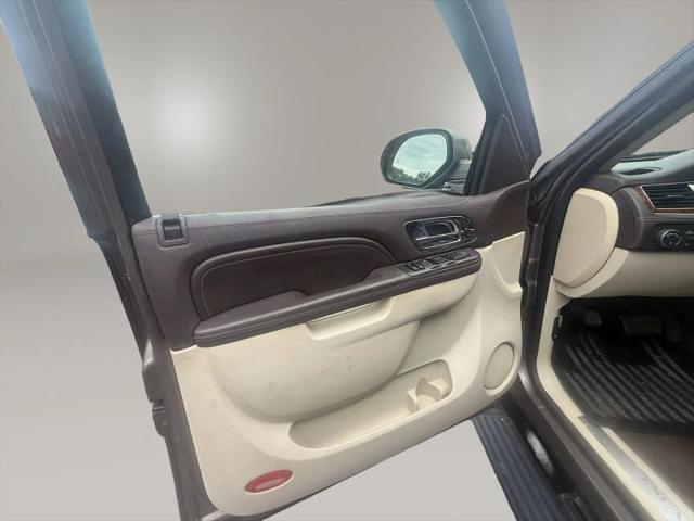 2013 Cadillac Escalade Platinum Edition