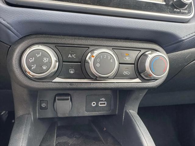 2024 Nissan Versa 1.6 SV