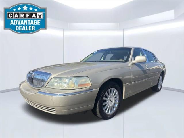 2005 Lincoln Town Car Signature Limited for sale in Sanford, NC