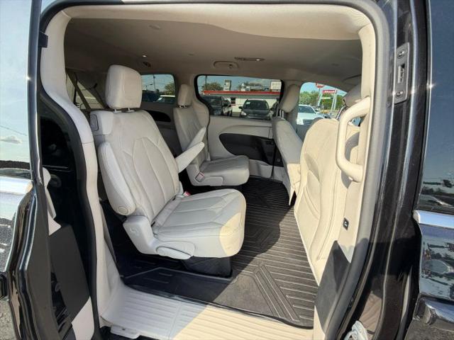 2017 Chrysler Pacifica Touring