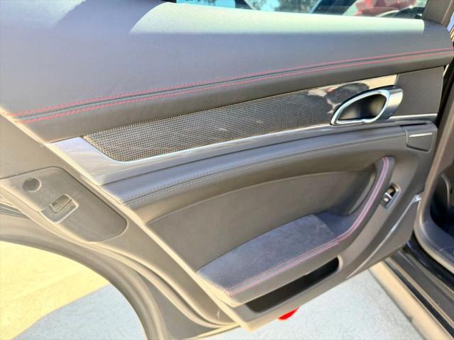 2013 Porsche Panamera GTS