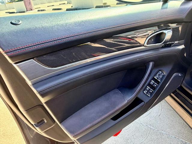 2013 Porsche Panamera GTS