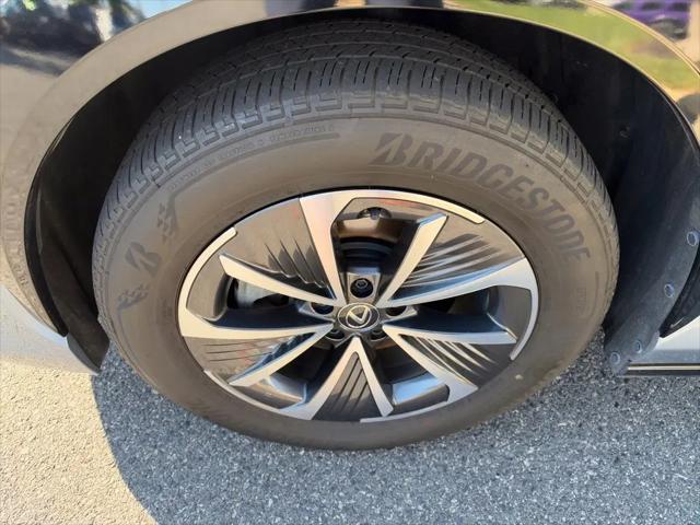 2023 Lexus RZ 450e Premium