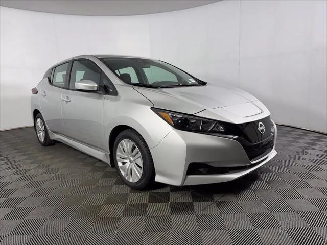 2025 Nissan LEAF S