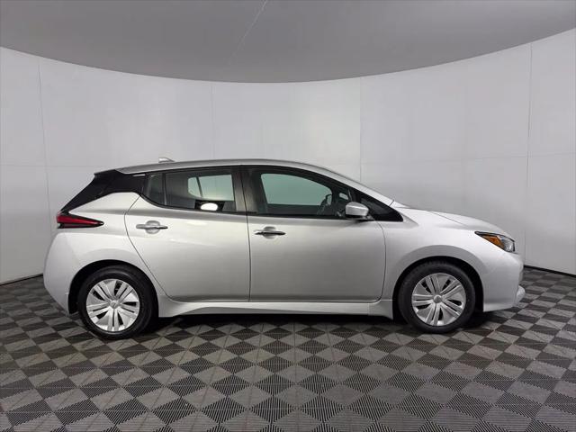 2025 Nissan LEAF S