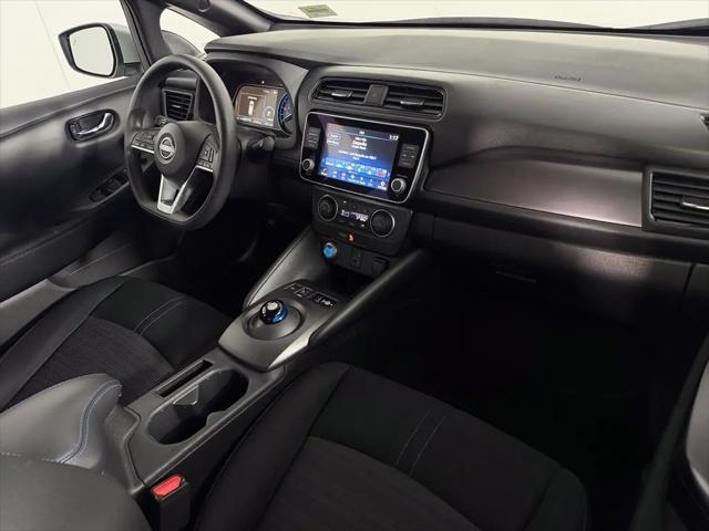 2025 Nissan LEAF S