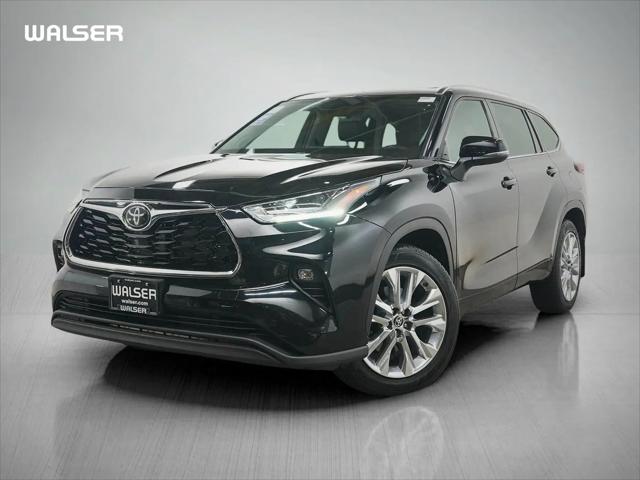 2022 Toyota Highlander Limited for sale in Burnsville, MN