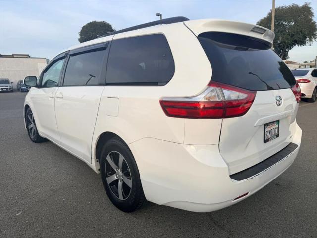 2015 Toyota Sienna LE 7 Passenger