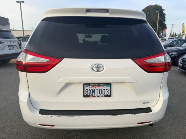 2015 Toyota Sienna LE 7 Passenger
