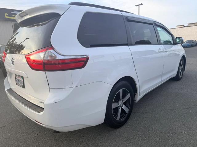 2015 Toyota Sienna LE 7 Passenger