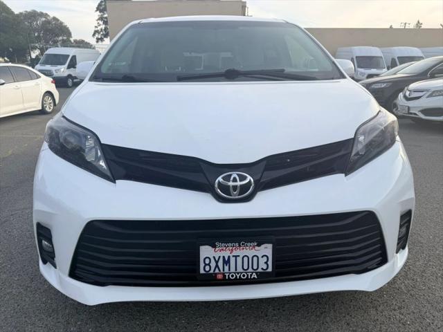 2015 Toyota Sienna LE 7 Passenger