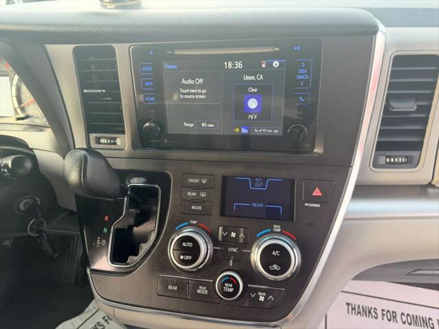2015 Toyota Sienna LE 7 Passenger