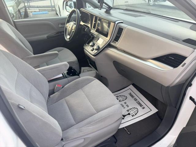 2015 Toyota Sienna LE 7 Passenger