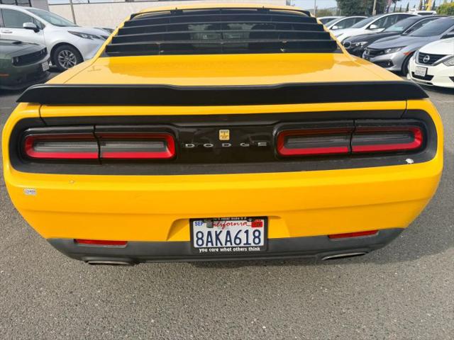 2017 Dodge Challenger SXT