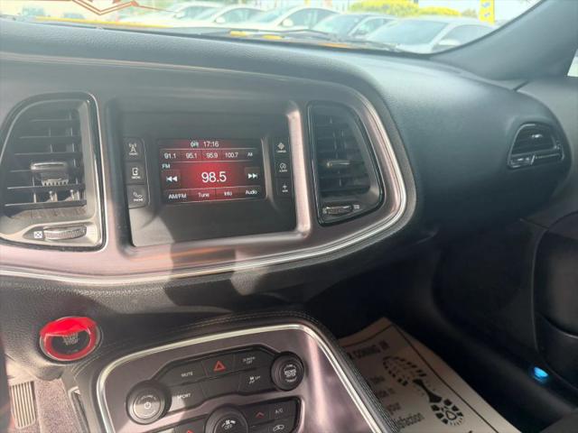 2017 Dodge Challenger SXT
