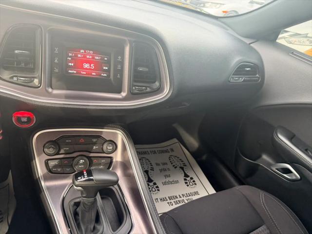 2017 Dodge Challenger SXT