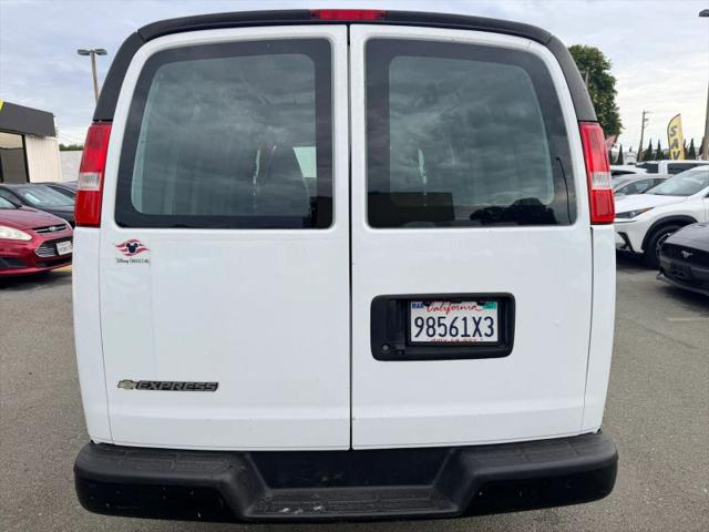 2021 Chevrolet Express Cargo Van RWD 2500 Regular Wheelbase WT