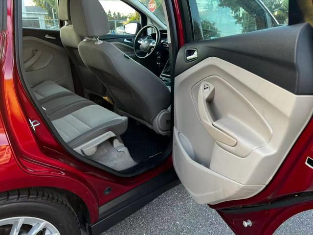 2013 Ford C-Max Hybrid SE