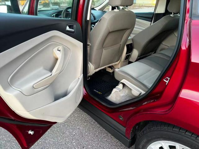 2013 Ford C-Max Hybrid SE