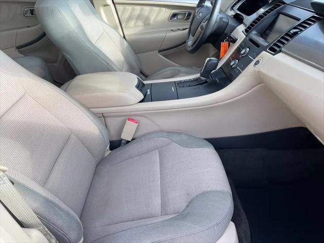 2014 Ford Taurus SEL