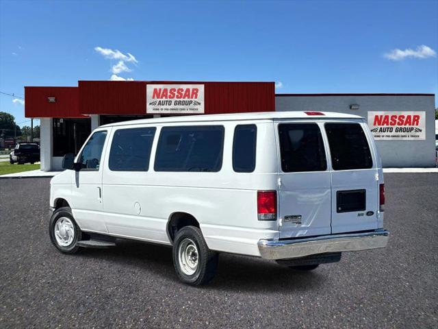 2014 Ford E-350 Super Duty XLT