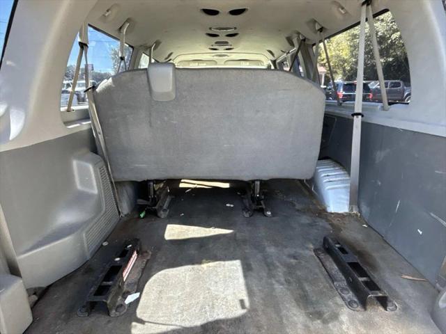 2014 Ford E-350 Super Duty XLT