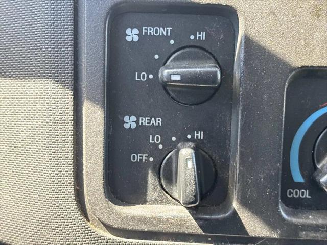 2014 Ford E-350 Super Duty XLT