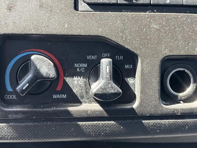 2014 Ford E-350 Super Duty XLT