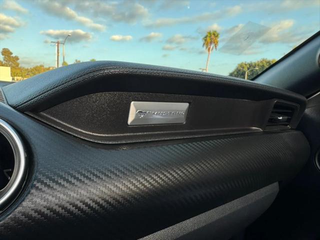 2021 Ford Mustang Base